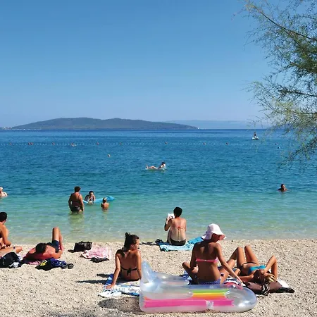 In Kastel Stafilic With Kitchen Holiday home *